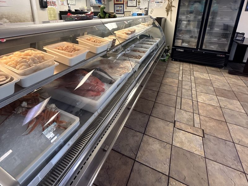 Los Tortugo's Seafood Market interior